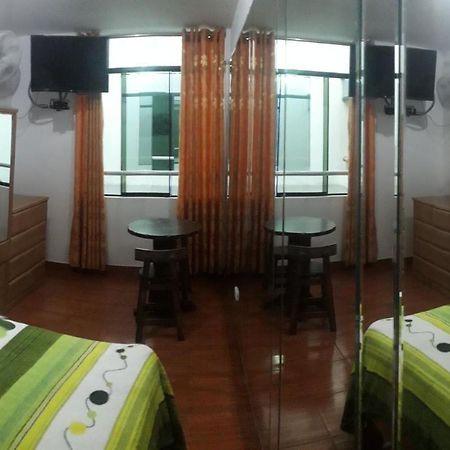 Hostal Suenos Lima Zewnętrze zdjęcie