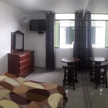 Hostal Suenos Lima Zewnętrze zdjęcie