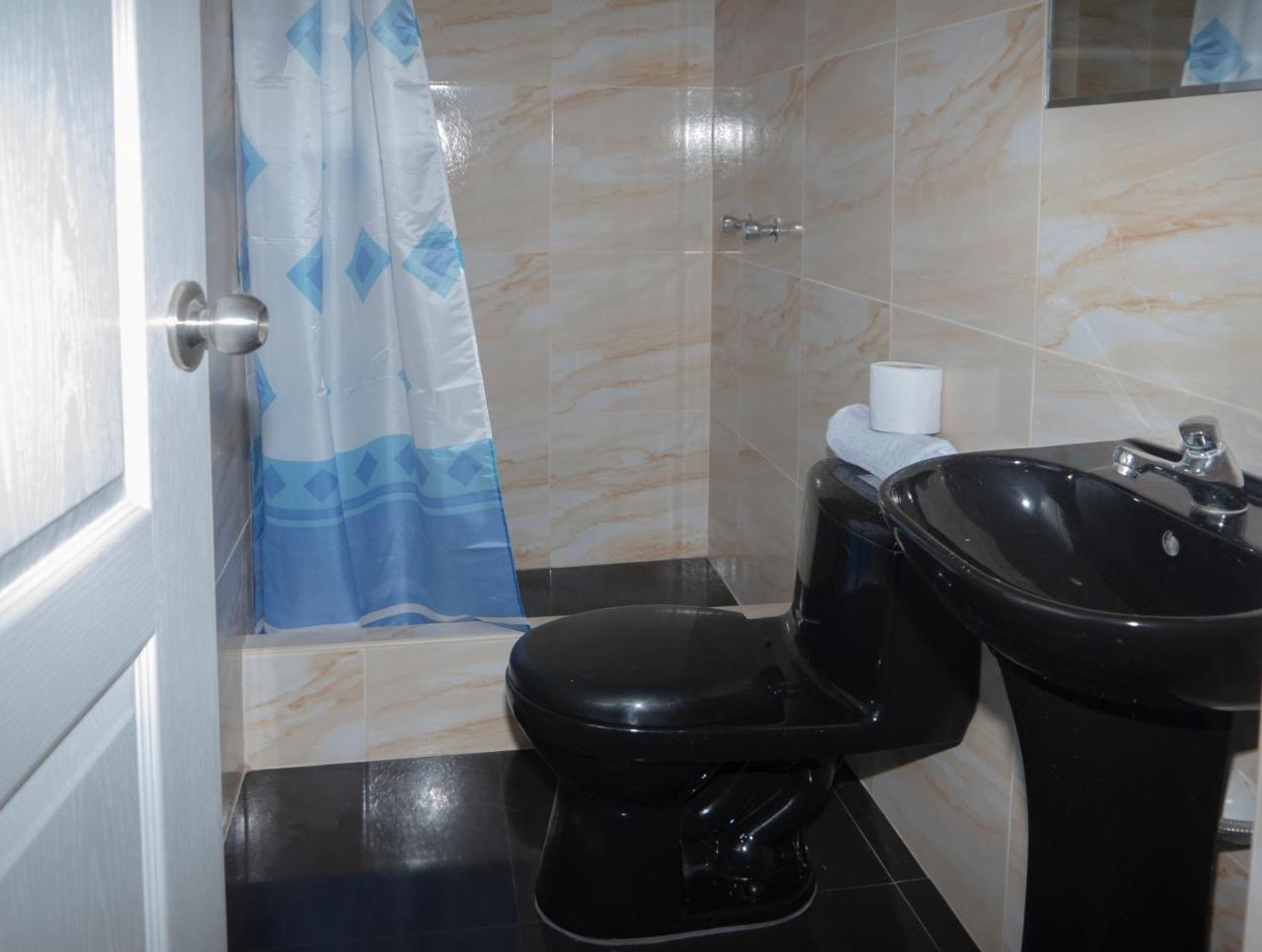 Hostal Suenos Lima Zewnętrze zdjęcie