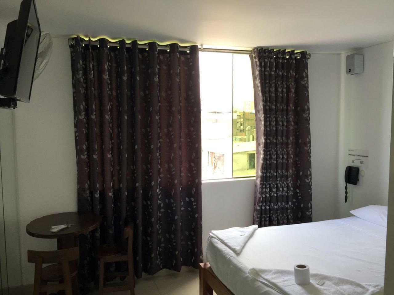 Hostal Suenos Lima Zewnętrze zdjęcie